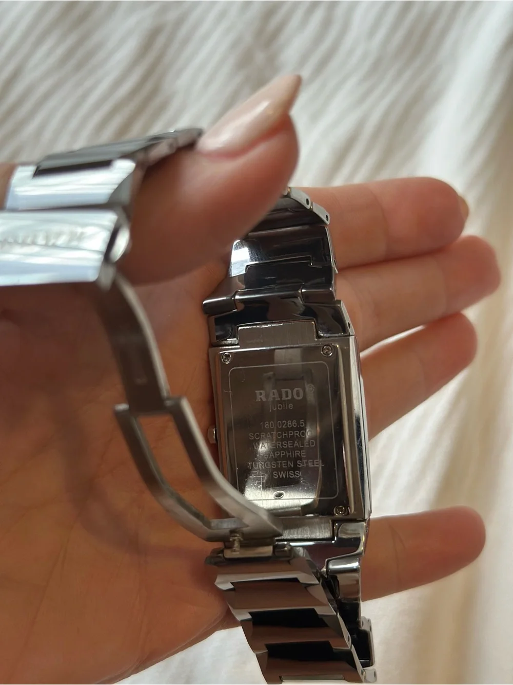 Authentic RADO Jubilé Diamond Watch – Excellent Condition - Picture 15 of 15